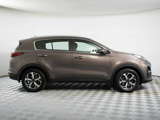 2019 Kia Sportage IV Рестайлинг, коричневый, 2339000 рублей, вид 4