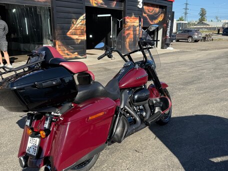 2019 Harley-Davidson Road King Special, красный, 1750000 рублей, вид 2