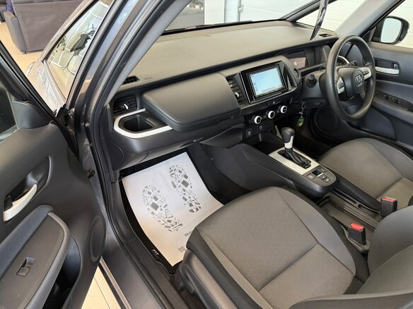 2020 Honda Fit IV, серый, 1379000 рублей - вид 12