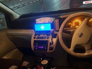 2003 Nissan Elgrand II (E51), белый, 650000 рублей, вид 5