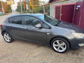 2011 Opel Astra J, серый, 560000 рублей, вид 3