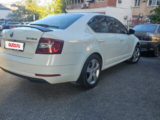 2017 Skoda Octavia III (A7) Рестайлинг, белый, 1720000 рублей, вид 4