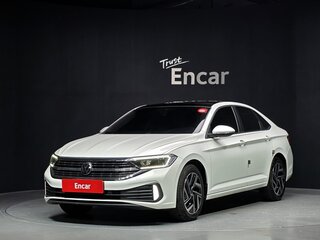 2022 Volkswagen Jetta VII Рестайлинг, белый, 1805000 рублей, вид 1