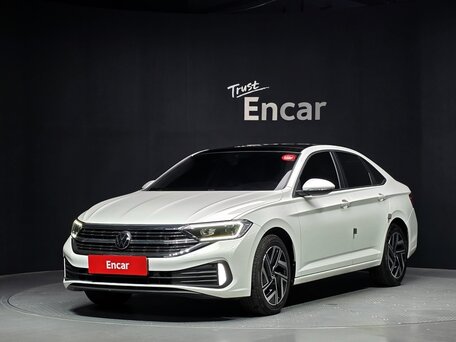 2022 Volkswagen Jetta VII Рестайлинг, белый, 1805000 рублей, вид 1