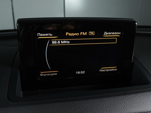 2013 Audi Q3 I (8U), оранжевый, 2120000 рублей - вид 11