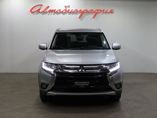 2018 Mitsubishi Outlander III Рестайлинг 3, серебристый, 1750000 рублей, вид 2