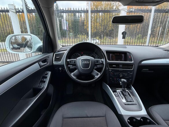 2012 Audi Q5 I (8R), белый, 1669000 рублей - вид 10