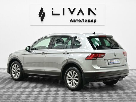2017 Volkswagen Tiguan II, бежевый, 1835000 рублей, вид 4