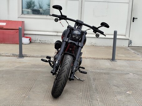 2017 Harley-Davidson CVO Pro Street Breakout, красный, 1950000 рублей, вид 3