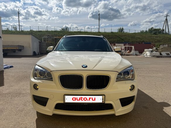 2014 BMW X1 20i I (E84) Рестайлинг, белый, 1599000 рублей - вид 1