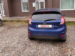 2016 Ford Fiesta Mk6 Рестайлинг, синий, 730000 рублей, вид 3