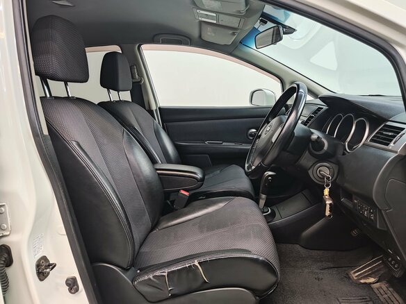 2006 Nissan Tiida I, белый, 480000 рублей - вид 18