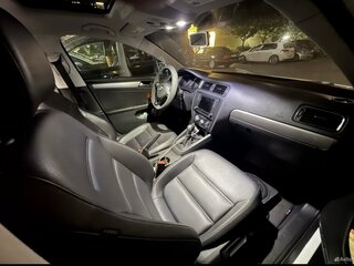 2016 Volkswagen Jetta VI Рестайлинг, белый, 1500000 рублей, вид 4