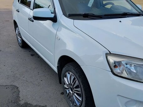 2014 Lada (ВАЗ) Granta I, белый, 368000 рублей, вид 2