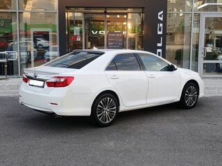 2014 Toyota Camry Japan Market VII (XV50), белый, 1350000 рублей, вид 5