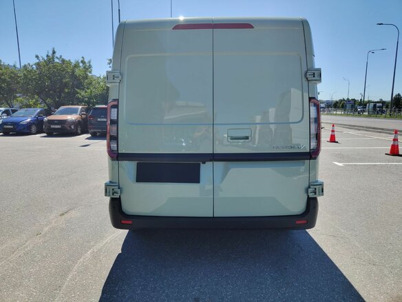 2026 Farizon SuperVan, белый, 6400000 рублей - вид 5