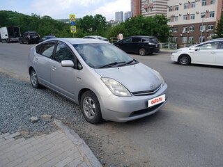 2011 Toyota Prius JDM II Рестайлинг (XW20), серебристый, 750000 рублей, вид 4