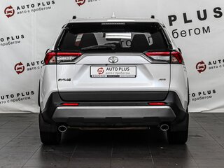 2019 Toyota RAV4 V (XA50), белый, 2759000 рублей, вид 4