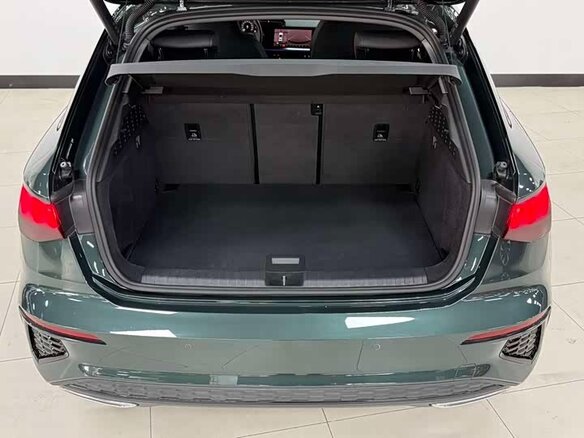 2023 Audi A3 Sportback 35 TFSI IV (8Y), зелёный, 1860000 рублей - вид 18