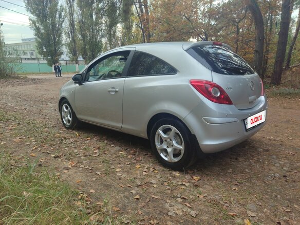 2008 Opel Corsa D, серебристый, 495000 рублей - вид 4