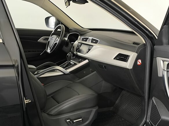 2020 Geely Atlas I, чёрный, 1500000 рублей - вид 8