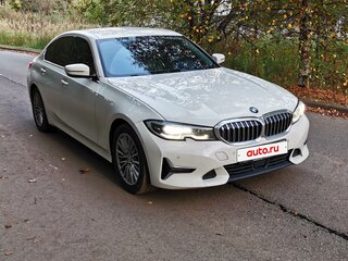 2019 BMW 3 серии 318d VII (G2x), белый, 3350000 рублей, вид 3