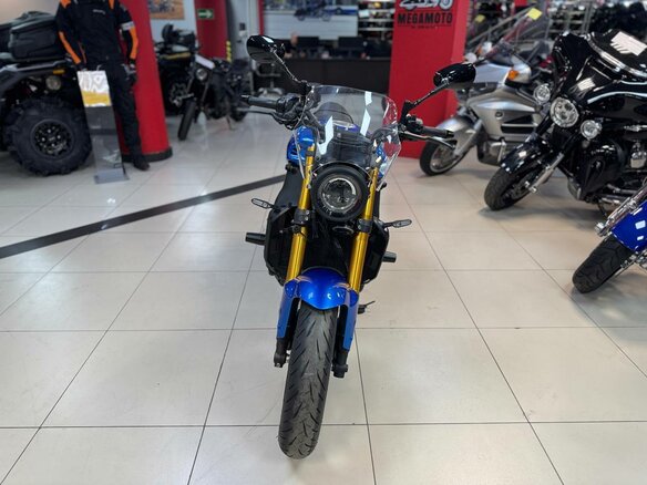 2022 Yamaha XSR900, синий, 1150000 рублей - вид 6