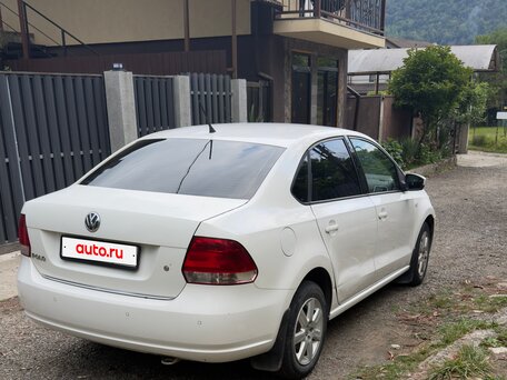 2013 Volkswagen Polo V, белый, вид 5
