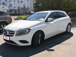 2013 Mercedes-Benz A-Класс 180 III (W176), белый, 1460000 рублей, вид 3