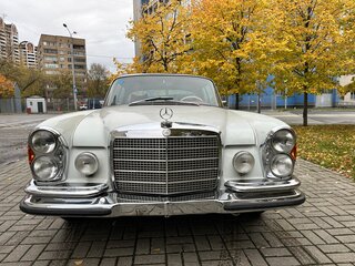 1970 Mercedes-Benz W111 280 SE, белый, 5950000 рублей, вид 2