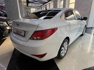 2016 Hyundai Solaris I Рестайлинг, белый, 1275000 рублей, вид 5