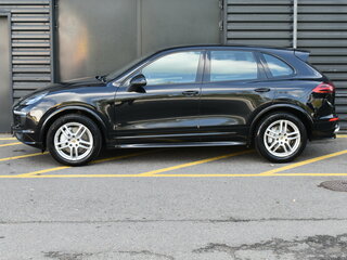 2015 Porsche Cayenne S II Рестайлинг (958), чёрный, 2990000 рублей, вид 2
