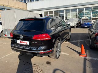 2015 Volkswagen Touareg II Рестайлинг, чёрный, 2550000 рублей, вид 4