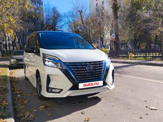 2020 Nissan Serena V (C27) Рестайлинг, белый, 2500000 рублей, вид 3