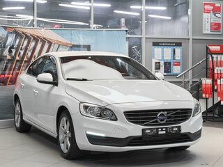 2017 Volvo S60 II Рестайлинг, белый, 1599000 рублей, вид 3