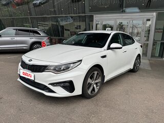 2020 Kia Optima IV Рестайлинг, белый, 1750000 рублей, вид 2
