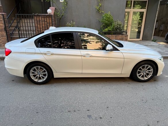 2016 BMW 3 серии 320i VI (F3x) Рестайлинг, белый - вид 3