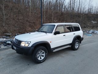 2000 Nissan Patrol V (Y61), белый, 2500000 рублей, вид 1