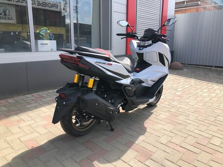 2026 GPX DZ3, белый, 350000 рублей, вид 3