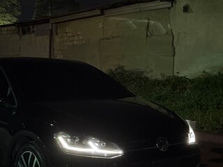 2018 Volkswagen Golf VII Рестайлинг, чёрный, 1800000 рублей, вид 4