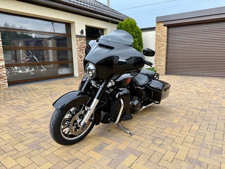 2019 Harley-Davidson Street Glide, чёрный, 1950000 рублей, вид 3