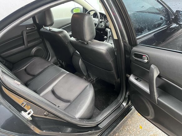 2010 Mazda 6 II (GH) Рестайлинг, чёрный, 750000 рублей - вид 17