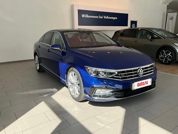 2020 Volkswagen Passat B8 Рестайлинг, синий, 2999999 рублей - вид 3
