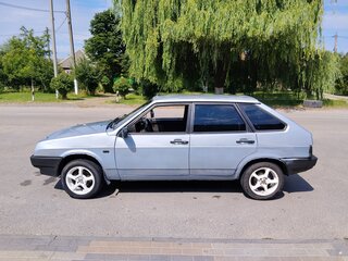 2001 Lada (ВАЗ) 2109, серебристый, 105000 рублей, вид 2