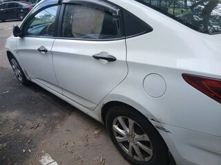 2013 Hyundai Solaris I, белый, 430000 рублей, вид 2