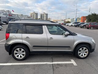 2011 Skoda Yeti I, серый, 750000 рублей, вид 5
