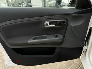 2008 SEAT Ibiza III Рестайлинг, белый, 290000 рублей, вид 5