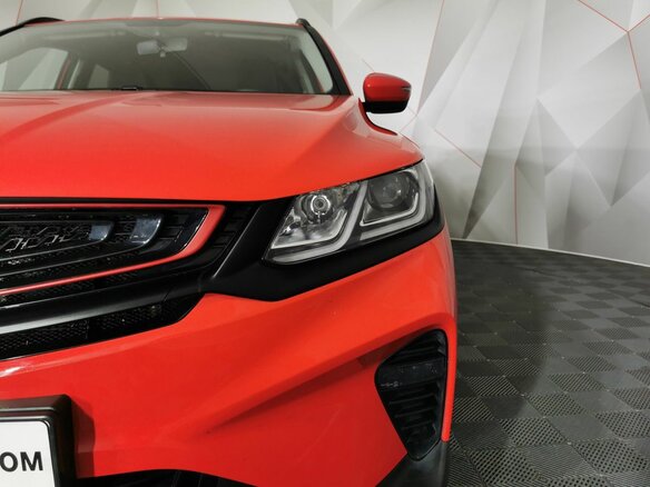 2020 Geely Coolray I, красный, 1425150 рублей - вид 9