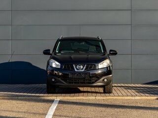 2010 Nissan Qashqai I Рестайлинг, чёрный, 895000 рублей, вид 2