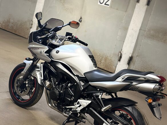 2008 Yamaha FZ6, серый, 600000 рублей - вид 8